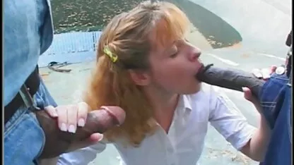 రెండు రంధ్రాలలో టీనేజ్ మోలీ శృంగార వీడియో 2017