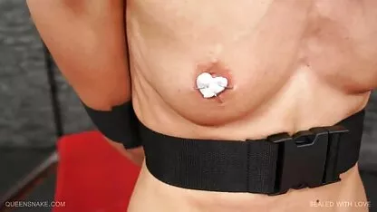 సిబ్బంది. ప్రేమ 1 పై కామ్-గైనకాలజిస్ట్ పాతది