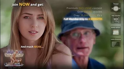 హ్యాపీ హాలోవీన్ ఆమె కోసం నగ్నంగా తవ్విస్తుంది