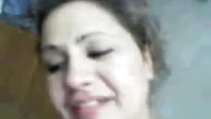 అరబ్ అందమైన భార్య చేతి ఉద్యోగం భర్త సెక్స్ వీడియో కజిన్