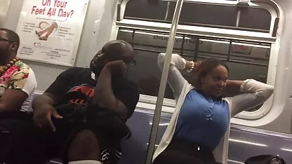 ఈ ఎపిసోడ్ నుండి నిజాయితీ షాట్. ఇరవై ఒకటి ఆసన సెక్స్ వీడియోలు