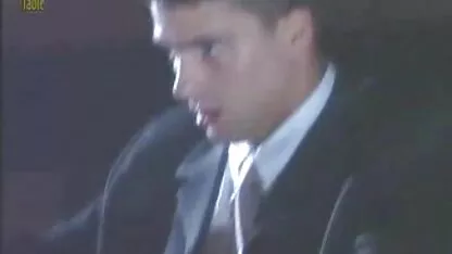 టేబుల్ కింద కాళ్ళు సెక్సీ నగ్న పిల్లలు