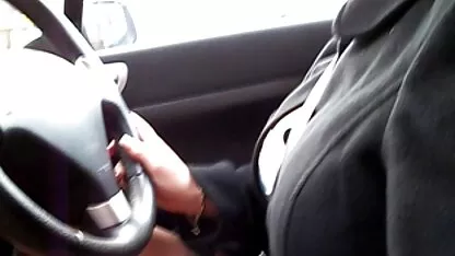 నేను కారులో ఉన్నాను అనల్ సెక్స్ ఉచిత వీడియో