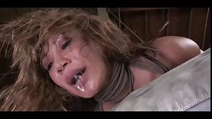 Bdsm ava 2 హాట్ లేడీ ఫోటోలు