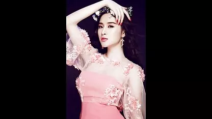 సరస్సుపై పిల్లి