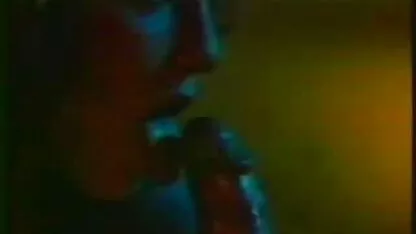 అన్నీ చల్లుకోవటానికి లేదా కొంత నోటి అన్నీ? అమెచ్యూర్ బ్లోండ్ బ్రూనెట్ హార్డ్కోర్ రష్యన్ టీన్ త్రీసమ్