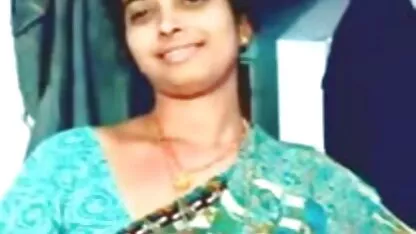 భారతీయ జంట వెంట్రుకల యోని