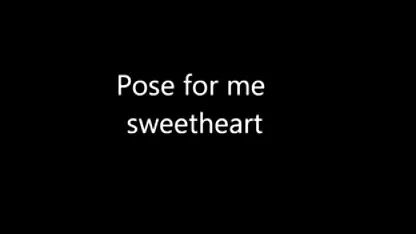 టీవీ ఉచిత టీన్ సెక్స్ కోసం ప్రయత్నించమని భర్త భార్యను ఒప్పించాడు