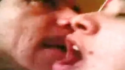 Te త్సాహిక పసికందు అందగత్తె ఫింగరింగ్ హస్త ప్రయోగం సోలో వెబ్‌క్యామ్